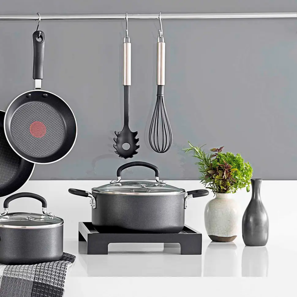 PEGADOR DE MACARRÃO 32 CM ELLIP NYLON - PRETO/INOX - Foto 5