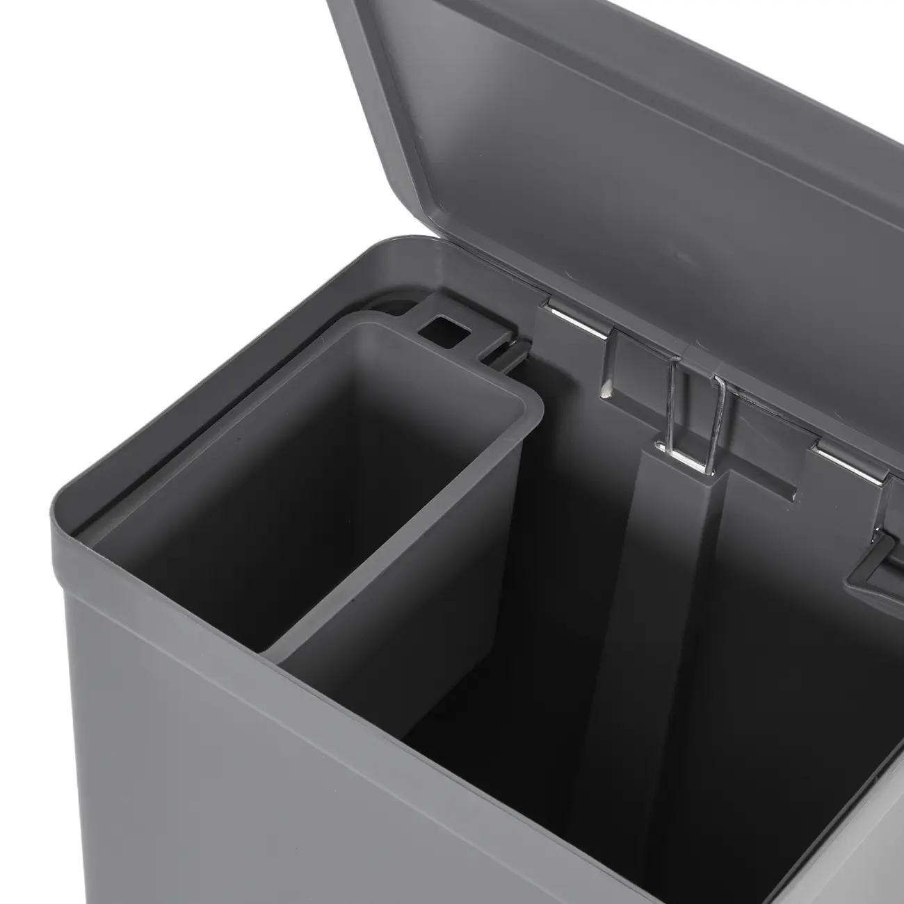 LIXEIRA COM PEDAL 46 L E CESTO INTERNO 4 L TRIUM - KONKRET - Foto 10