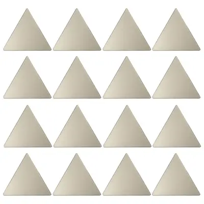 ADORNO DE PAREDE COM 16 CONFETTI TRIANGLES