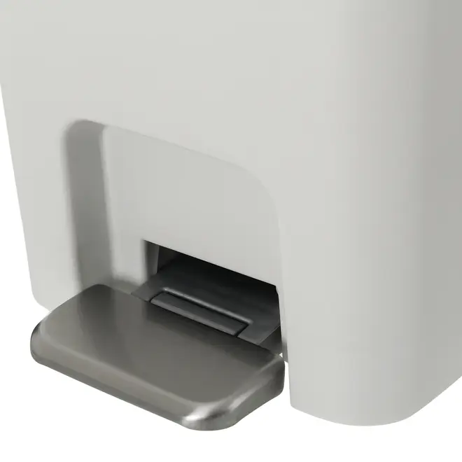 LIXEIRA COM PEDAL 15 L DAY USE - BRANCO/INOX - Foto 12