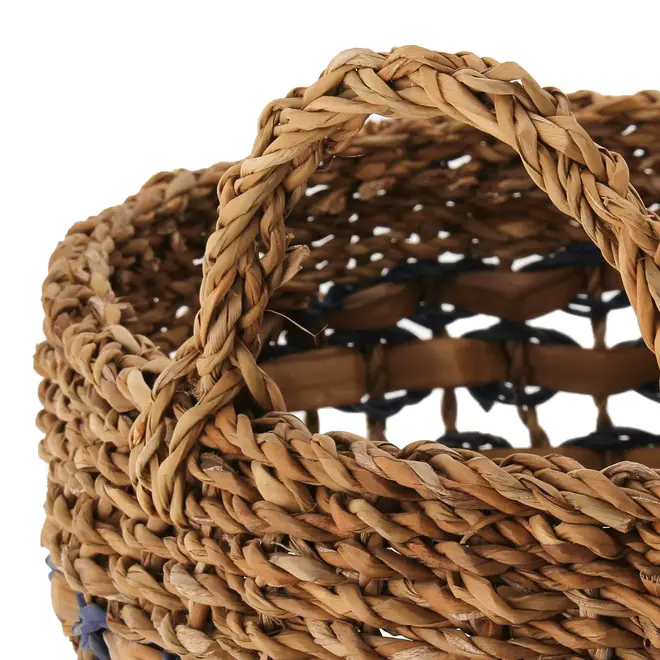 CESTO COM ALÇA 34 CM X 28 CM X 34 CM SUMELA - FIBRA CLARA/AZUL ESCURO - Foto 6