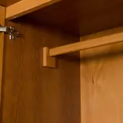 GUARDA-ROUPA 2 PORTAS ARTEIRICE - AMÊNDOA/SÁLVIA - Foto 11