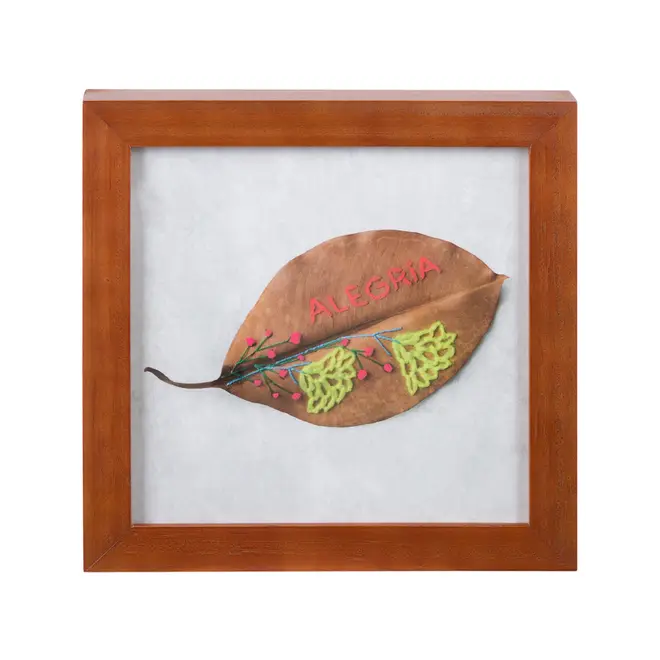 QUADRO 20 CM X 20 CM FOLHA ALEGRIA - NOZES/MULTICOR - Foto 1