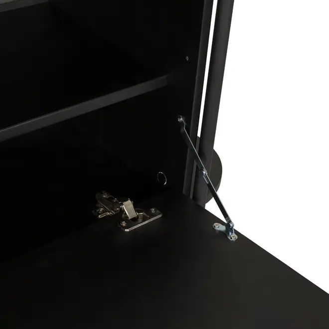 411802-61b23f901edc810001ac51ff.jpg
