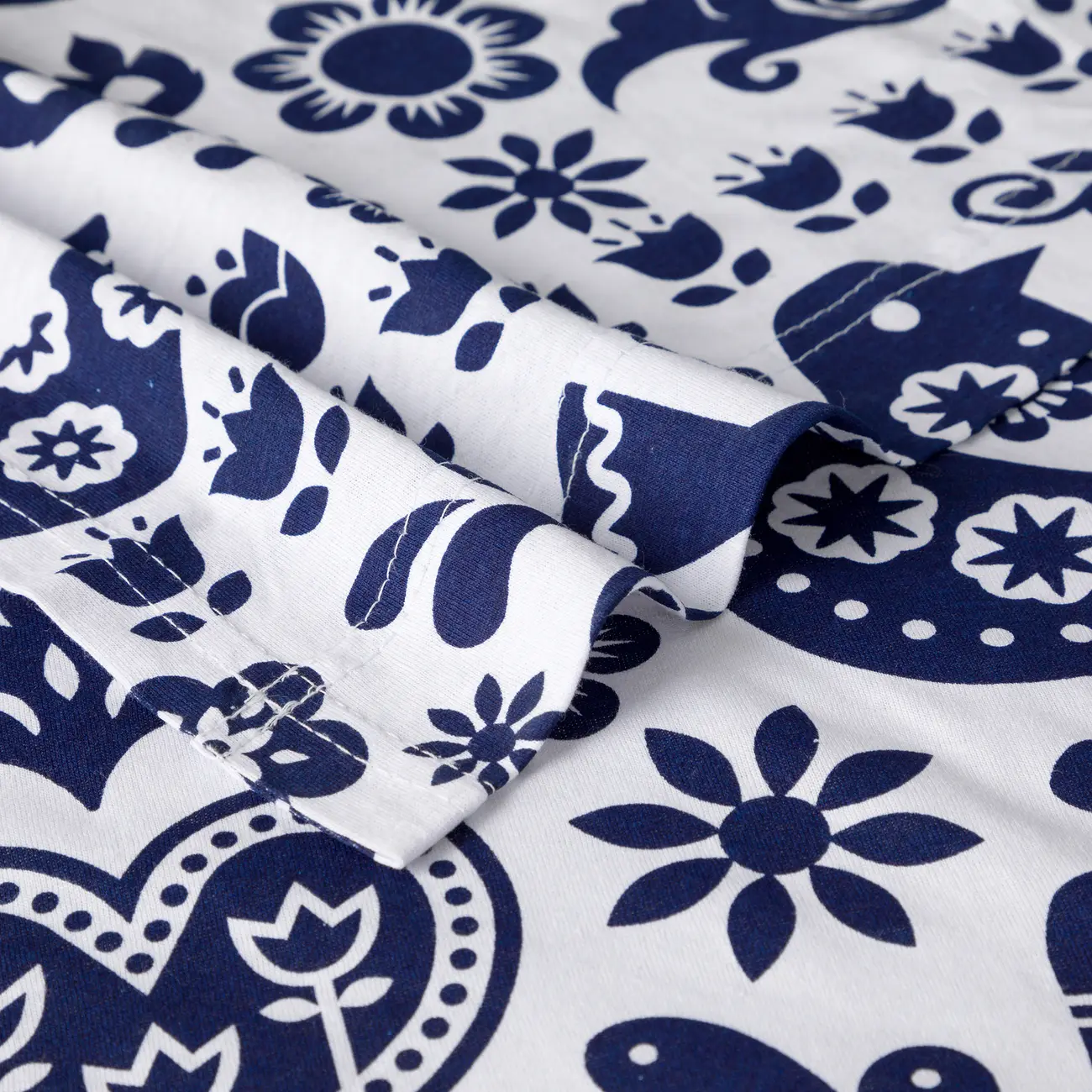 LENÇOL DE CASAL E QUEEN 2,40 M X 2,50 M FOLKSY - AZUL ESCURO/BRANCO - Foto 2