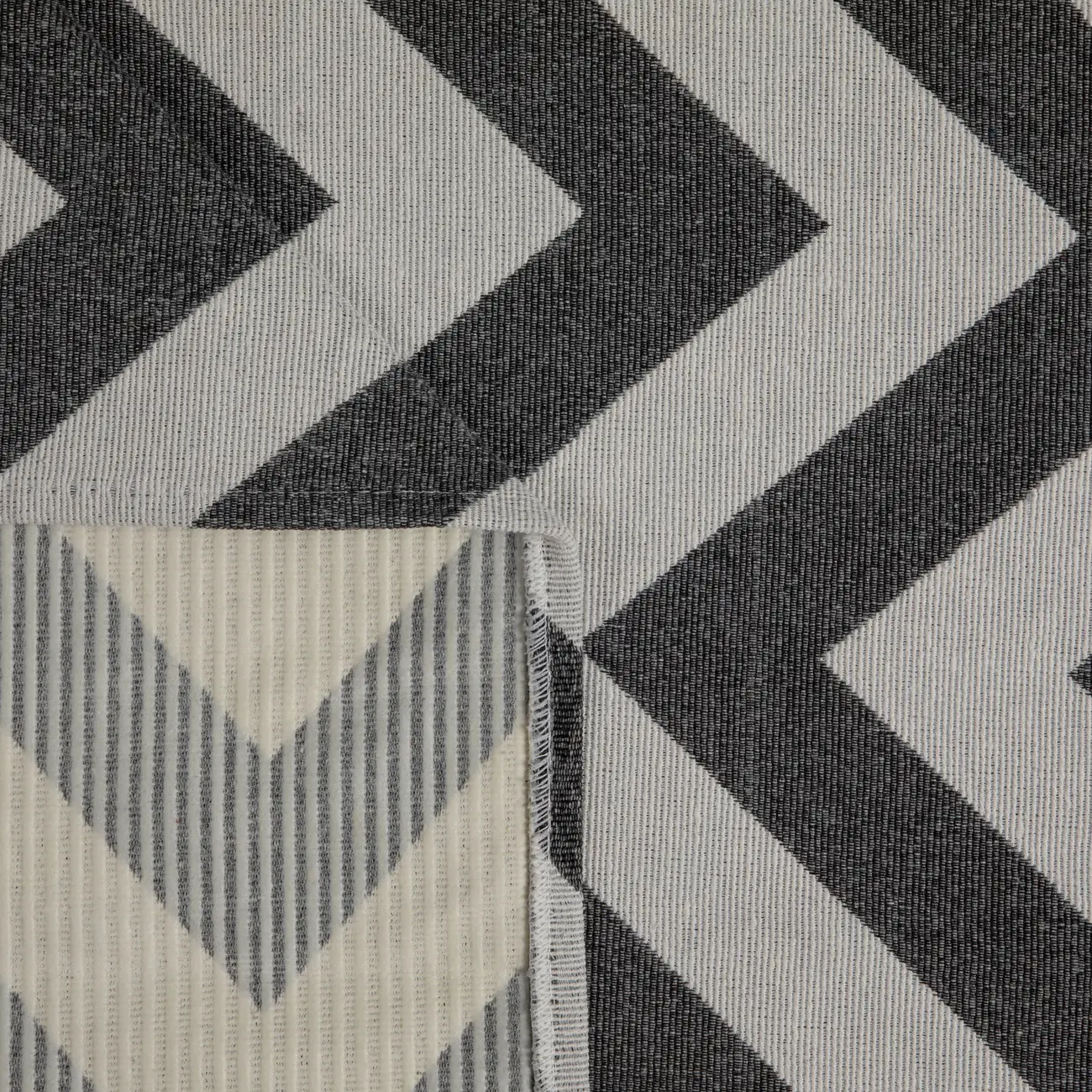 TAPETE 1,32 M X 2 M ZIGUE - OFF WHITE/ CINZA - Foto 6