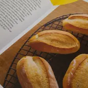 LIVRO DIRETO AO PÃO: RECEITAS CASEIRAS PARA TODAS AS HORAS LIVRO DIRETO AO PÃO - MULTICOR - Foto 4