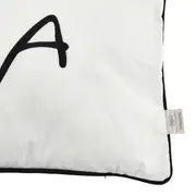 ALMOFADA 60 CM X 30 CM MANUSCRITO VIDA RAIZES - OFF WHITE/PRETO - Foto 4