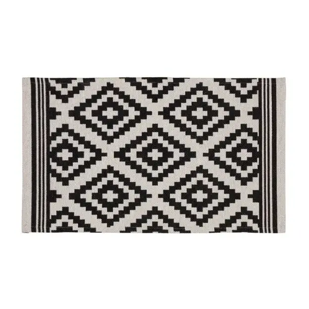 TAPETE 40 CM X 65 CM GOMBE - PRETO/BRANCO - Foto 1