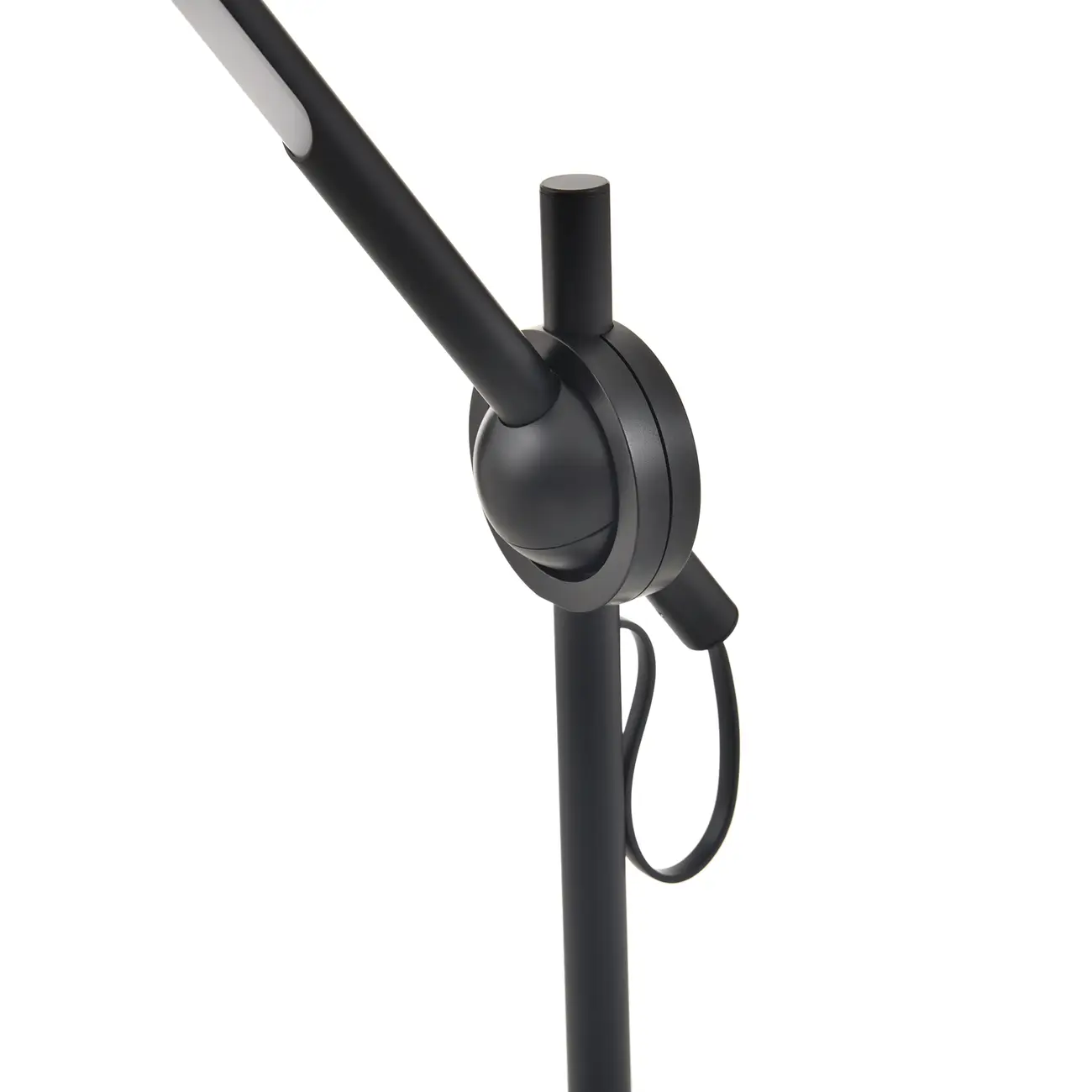 LUMINÁRIA DE MESA LED REFLECTIVE I - PRETO - Foto 11