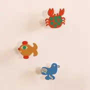CONJUNTO GANCHOS DE PAREDE COM 3 PEÇAS CAXIXI - MULTICOR - Foto 9