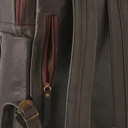 MOCHILA ON THE GO - COURO MARROM DE LEI - Foto 18