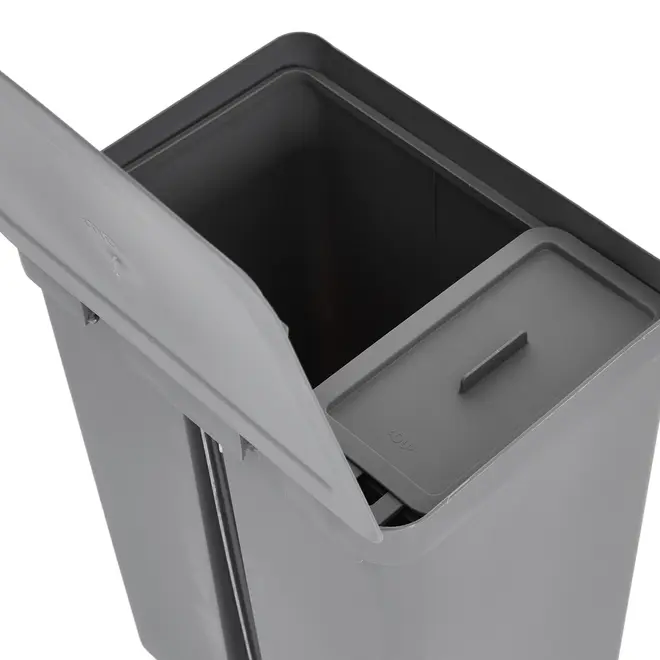LIXEIRA COM PEDAL 46 L E CESTO INTERNO 4 L TRIUM - KONKRET - Foto 12
