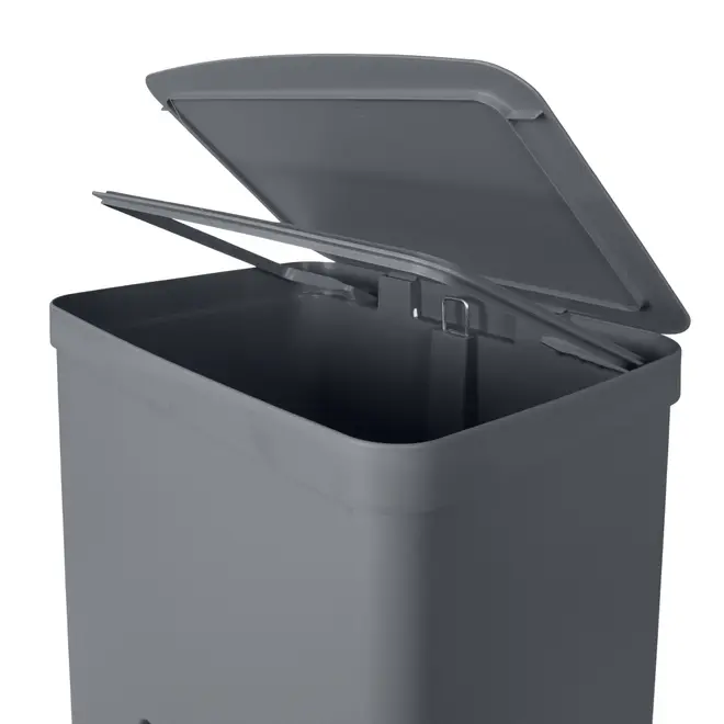 LIXEIRA COM PEDAL 20 L TRIUM - KONKRET - Foto 16