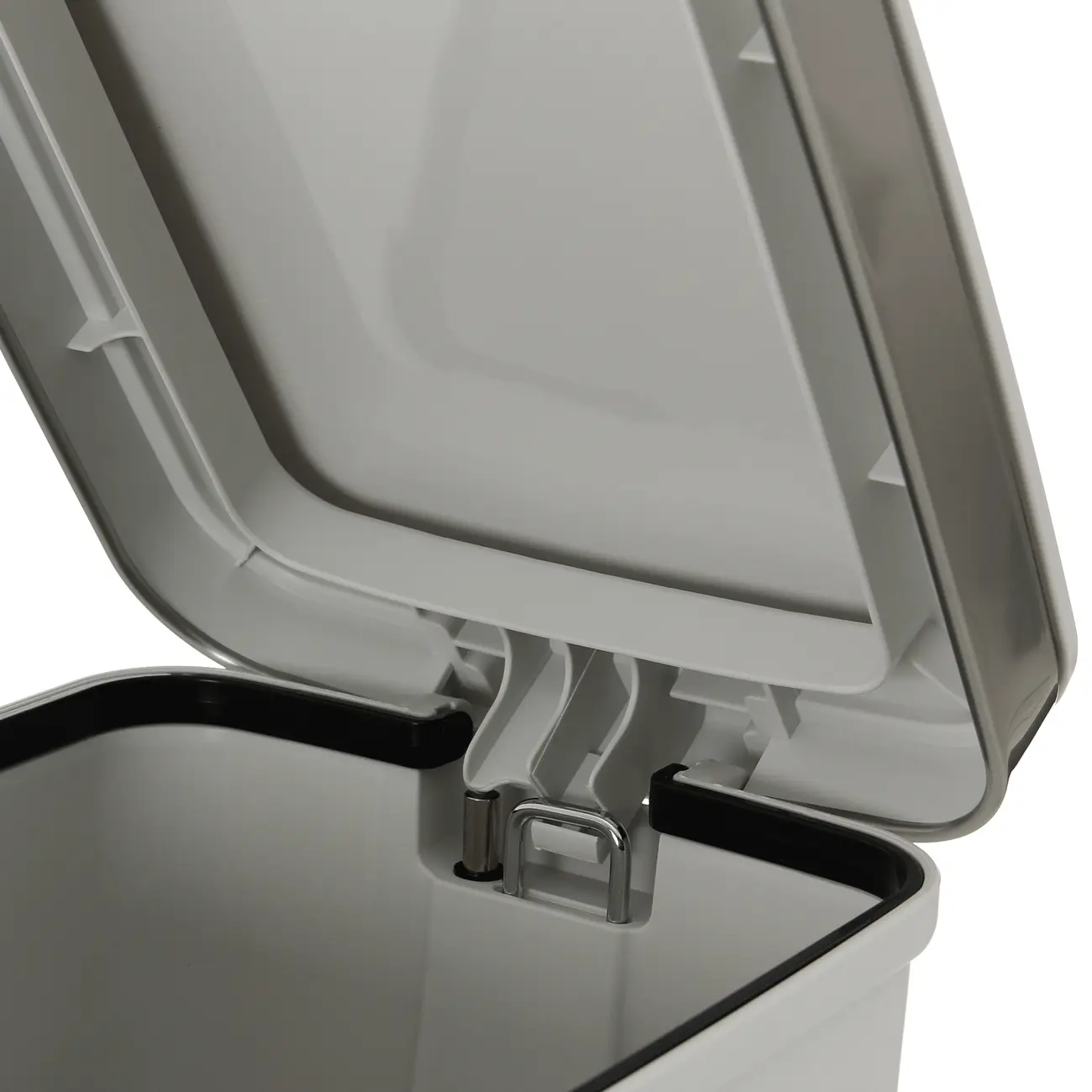LIXEIRA COM PEDAL 15 L DAY USE - BRANCO/INOX - Foto 11