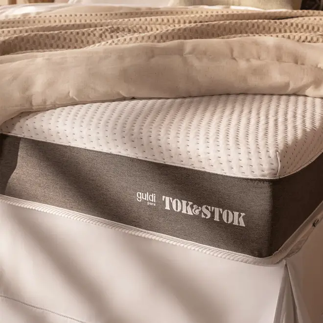COLCHÃO KING MACIO COM MOLAS ENSACADAS 1,93 M X 2,03 M X 25 CM TATOU GULDI - CINZA/BRANCO - Foto 8