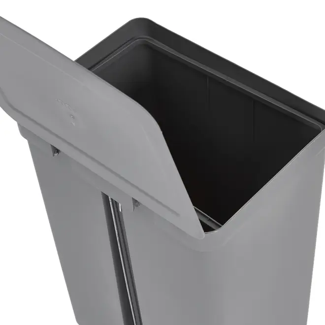 LIXEIRA COM PEDAL 46 L E CESTO INTERNO 4 L TRIUM - KONKRET - Foto 13