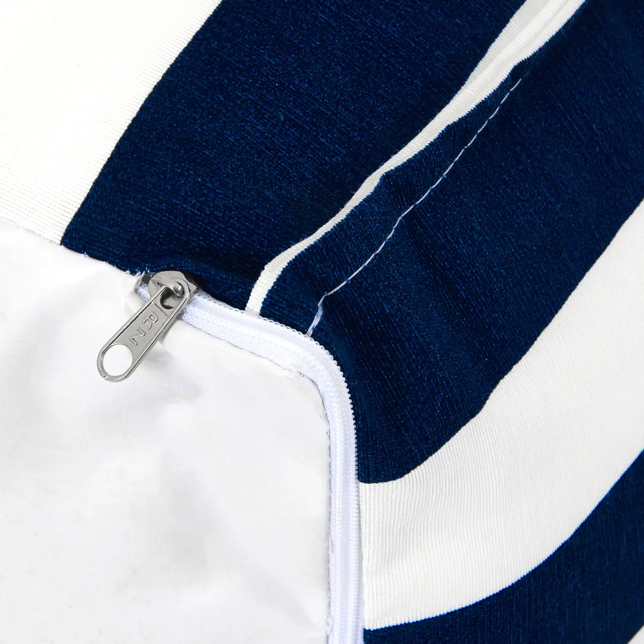 PUFF 45 CM X 45 CM BLUESTRIPE - AZUL ESCURO/BRANCO - Foto 4