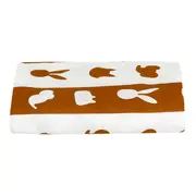 LENÇOL COM ELÁSTICO PARA BERÇO INFANTIL 70 CM X 1,30 M X 18 CM FEIRA DOS BICHOS - OFF WHITE/CASCA DE URUCUM - Foto 1